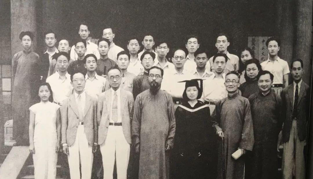 杀害闻一多和李公仆的两位凶手直到1957年才被抓获