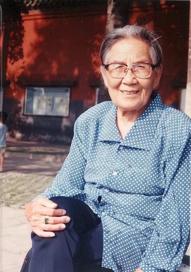 |吃了千年的猪油不能吃了？猪油比植物油有差距，为何会逐渐消失？