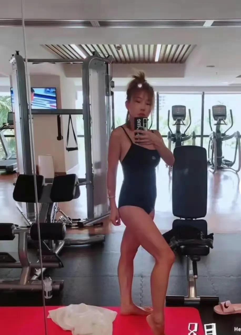 韩师奶你变了,嫁外籍白头翁放弃个人事业还为他生了3个孩子