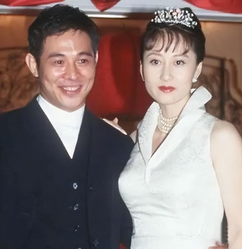 李连杰：23年前片酬8000万，3个巴掌打响好莱坞，10分钟赚1个亿