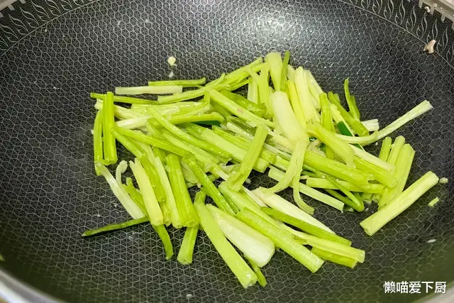 寒衣节|明日十月一“寒衣节”，1物不摆、2地不去、3样要吃，莫忘老传统