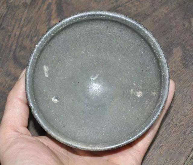 翡翠|易盏堂：极具特色与众不同的美感—灰皮釉盏