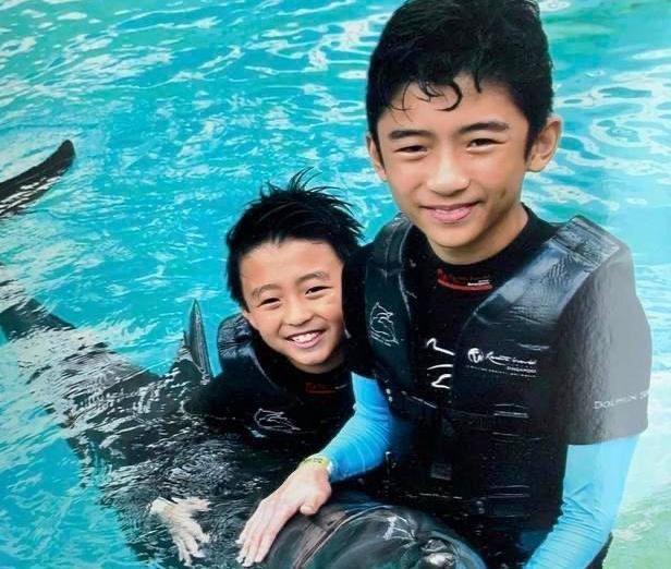 只顾自己快活？谢霆锋圣诞节陪王菲过，长子不顾父亲颜面暗怼继母