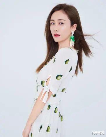 这一次,贴70个暖宝宝走红毯的刘芸,不再被网友宽容