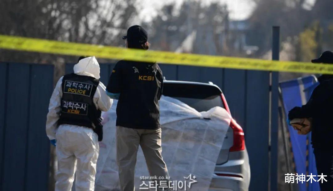 李善均去世现场曝光！用塑料布包裹车子，法医现场取证调查死因