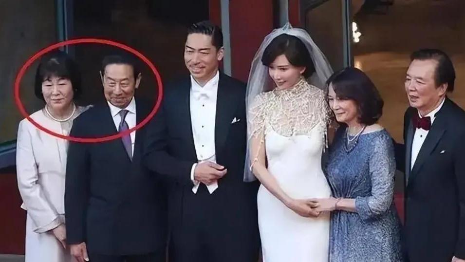 |林志玲婆婆信息被曝：关爱孙子，不介入黑择良平的婚姻，知恩图报