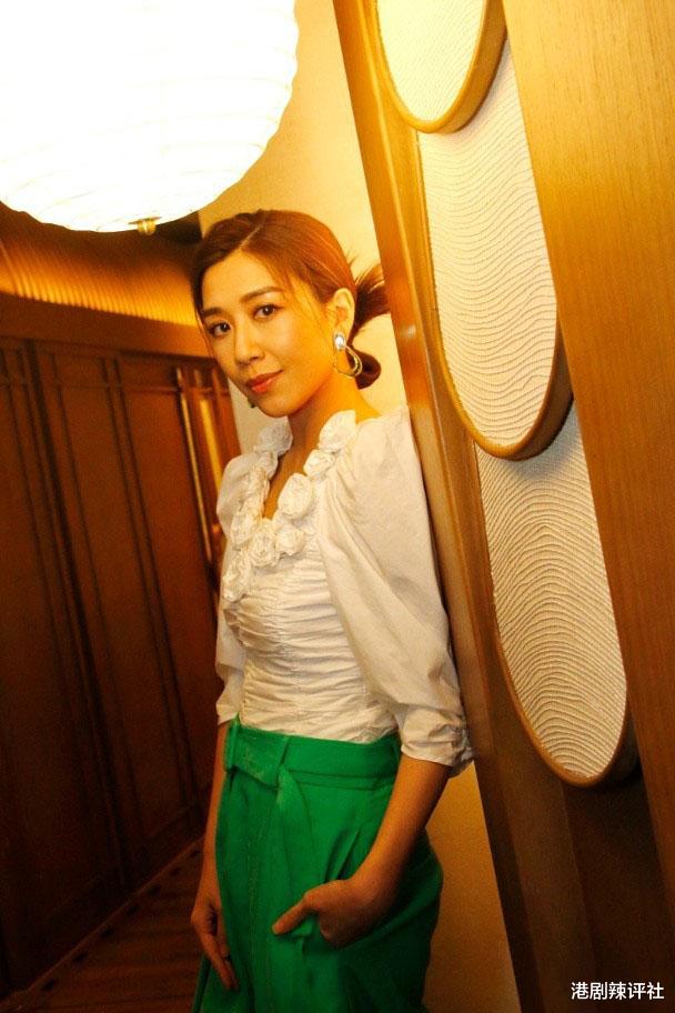 TVB花旦拍拖11年终嫁豪门，坚持财政独立，曾与三任男星传绯闻