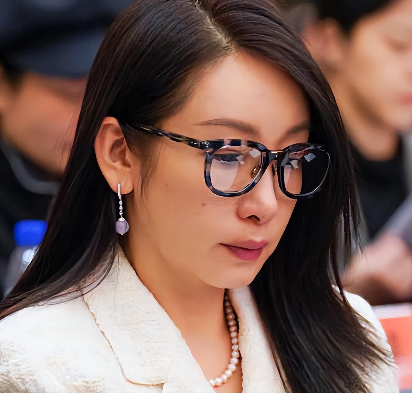 明星们没了滤镜,遍地普男普女?但我被宋佳的生图给惊到了