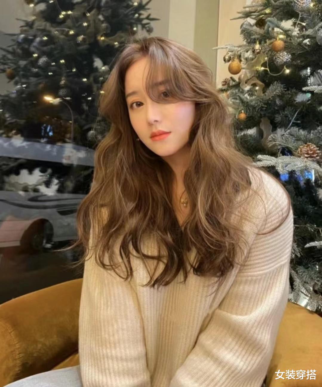 有钱没钱,烫头过年,2024年新流行这5款烫发发型,显年轻气质