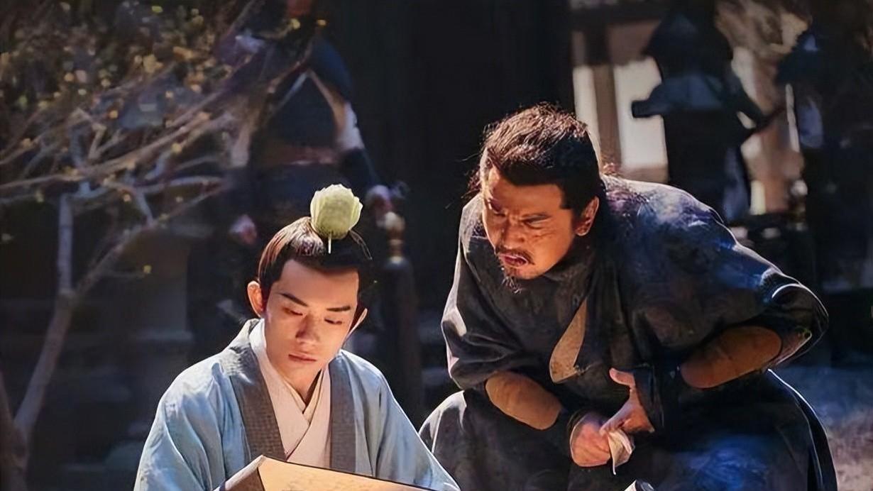 才播4集，就登顶榜一，这是11月份第一部让我熬夜狂追的黑马剧