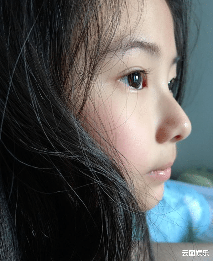 郭羡妮|郭羡妮与老母亲女儿迎新年!小6岁老公长居内地,夫妻聚少离多