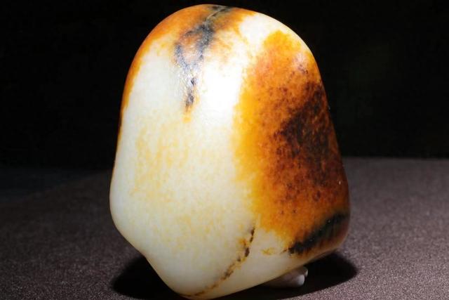 和田玉籽料切开，雕刻两件作品的过程