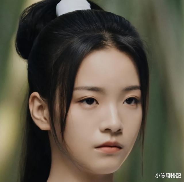 月亮 比香肠嘴更拉垮的是“月亮唇”，苦相刻薄心机感，快看你身边有无