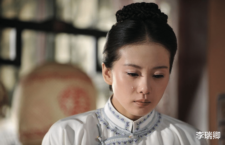 同样是演“美人身负重伤”，把杨紫和刘诗诗放一起看，差别出来了