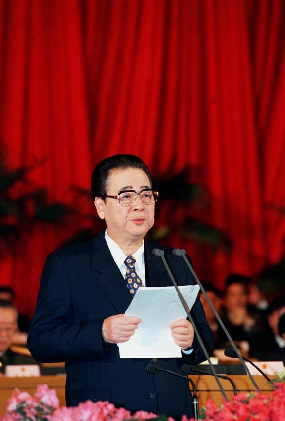 朱琳|1984年，一张罕见的李鹏全家福，自己的妻子朱琳与女儿李小琳，竟全出镜