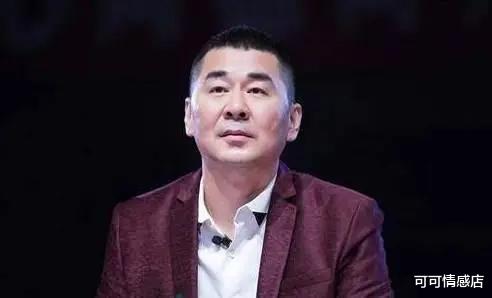 伸舌头、嘴亲肿、面条吻,这些中老年演员拍吻戏,看得人如鲠在喉!