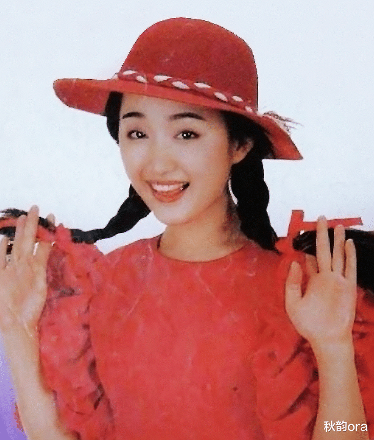 杨钰莹|杨钰莹与初恋赖文峰分手26年后,一个娶妻生子,一个不婚不孕