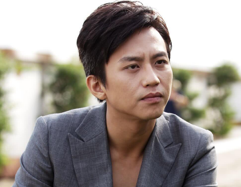 俞白眉|票房低就玩道德绑架？《中国乒乓》最后一块遮羞布被俞白眉扯下！