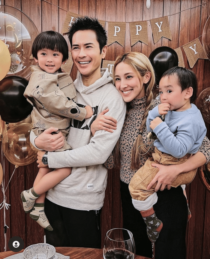 郑嘉颖|51岁郑嘉颖晒全家福,为幼子办party庆祝百日,3个儿子全是高颜值