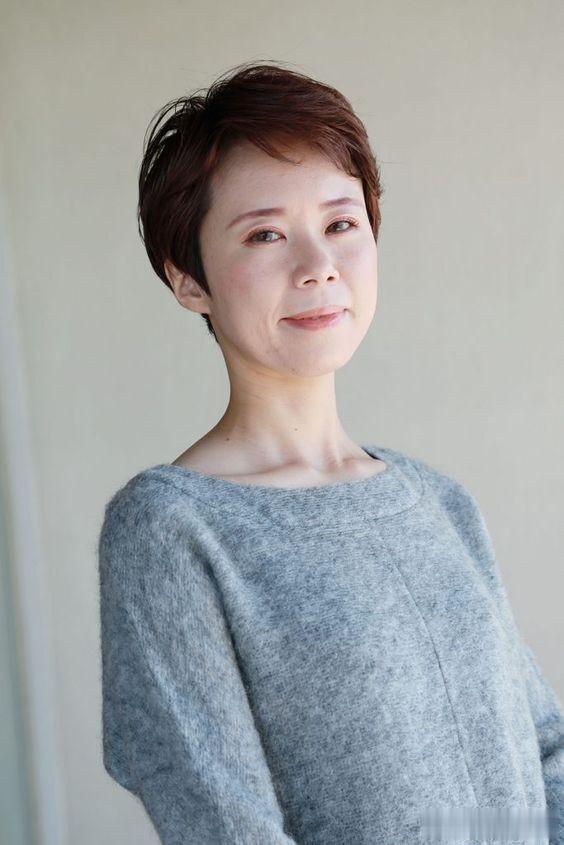 中老年女性发型别乱剪,最好试试这四种,时尚利落不落伍