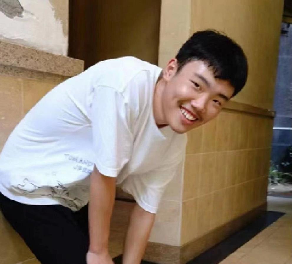 胡鑫宇|《三体》中咖啡馆监控保存8个月,胡鑫宇学校监控却只保存10天