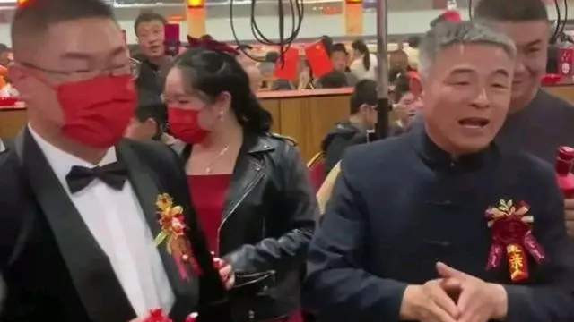 事业单位|云泥之别！郭振婚礼女方家训流出显修养，田静家训被嘲有奶便是娘