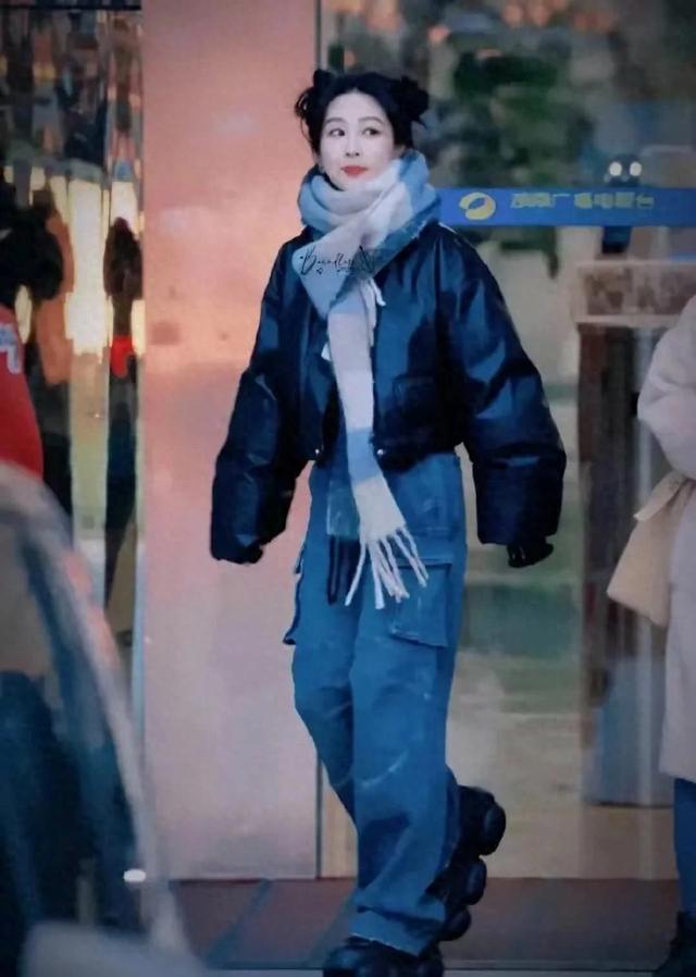 萌翻了!杨紫的双丸子发型,可爱度爆表