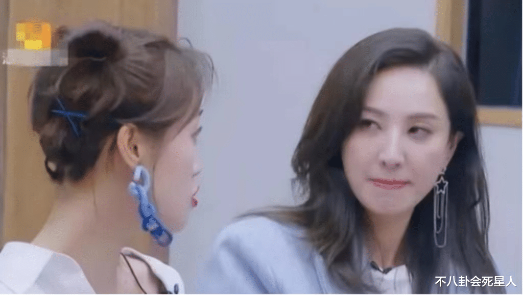 杨幂|嘴凸鼻短、面中凹陷,当女星侧颜同框,差距一目了然