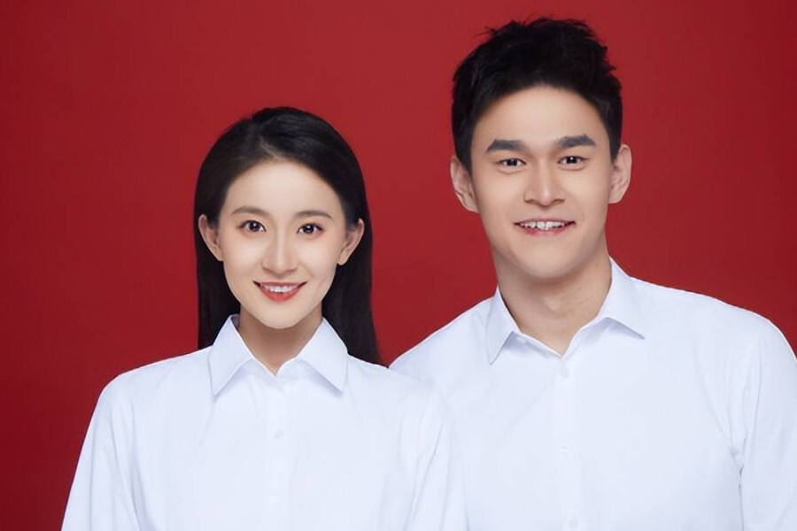 世界冠军孙杨现状,禁赛4年与37岁空姐分手,如今娶27岁美女网红为妻