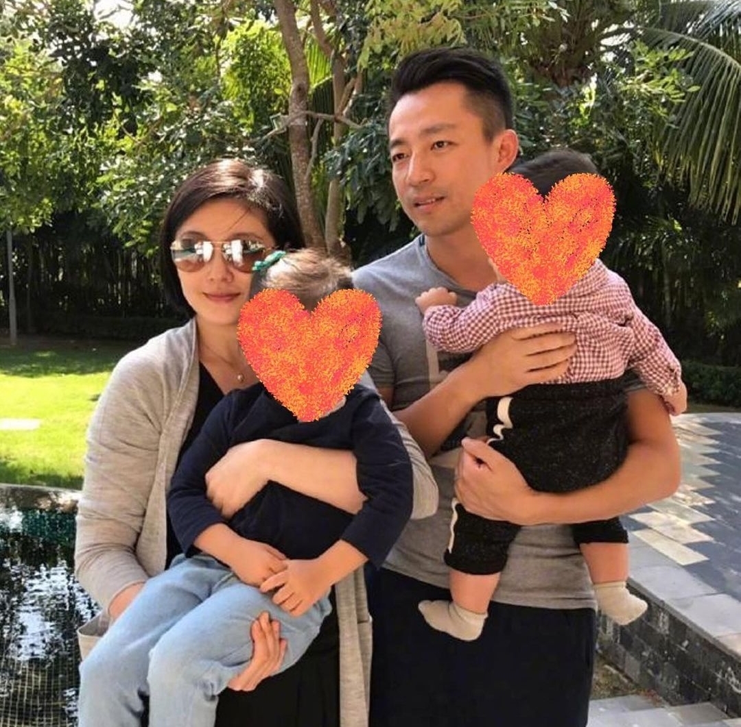 汪小菲再晒与儿女同框照不忘打码,大S未给青春期女儿穿小背心挨批