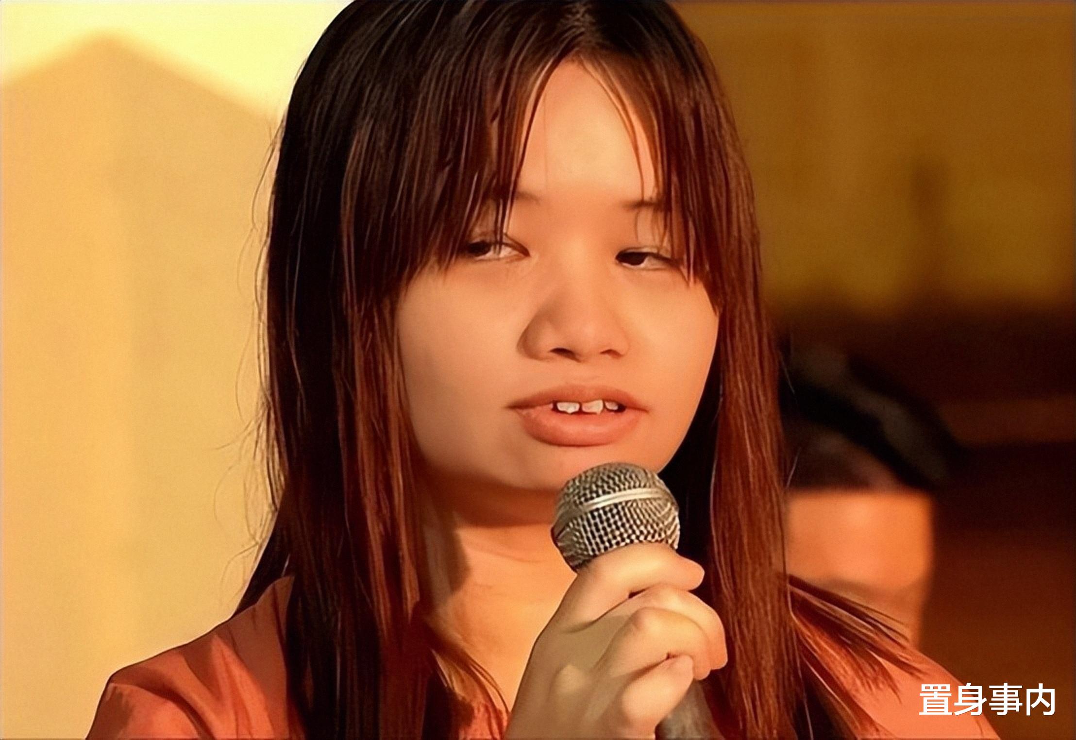 娱乐圈|新晋“女顶流”一亮相,就把香港娱乐圈的遮羞布,扒得一干二净