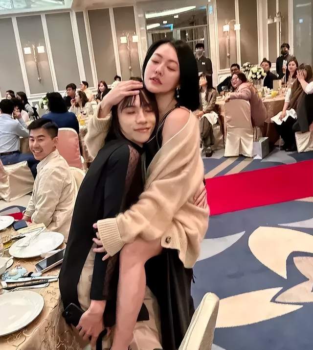 娱乐圈风云变幻:大S与黄子佼的曝料引爆惊人内幕