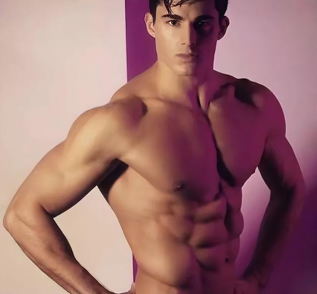 |别人家的肌肉男友