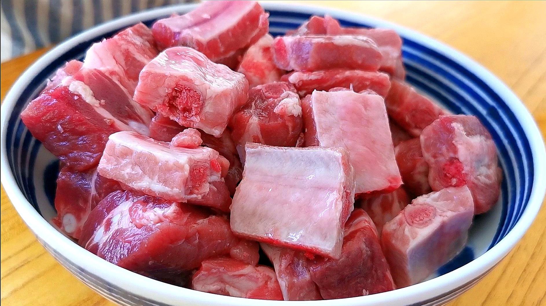 排骨|买排骨时，要记得3不买，尤其是打折的，员工：老板自己都不吃