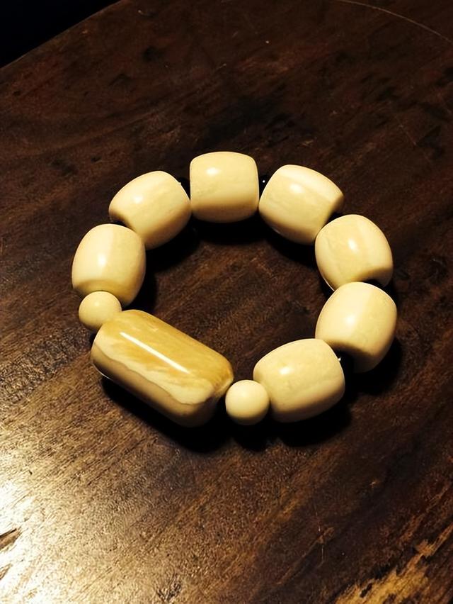 邮票|正规进口的文玩独角价格多少一克?