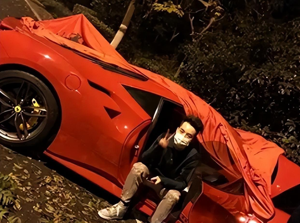 秦奋被爆海外伤害女网友,被害者暗示,他们父子俩都与阿娇有关系