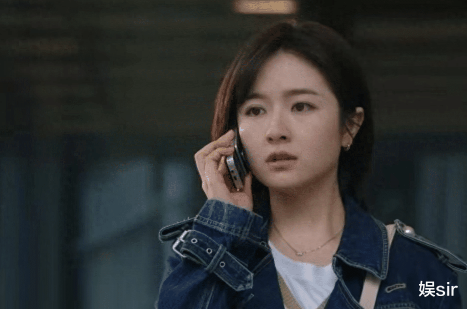 同样是演律师，把23岁李兰迪和34岁张含韵放在一起看，差距就出来了