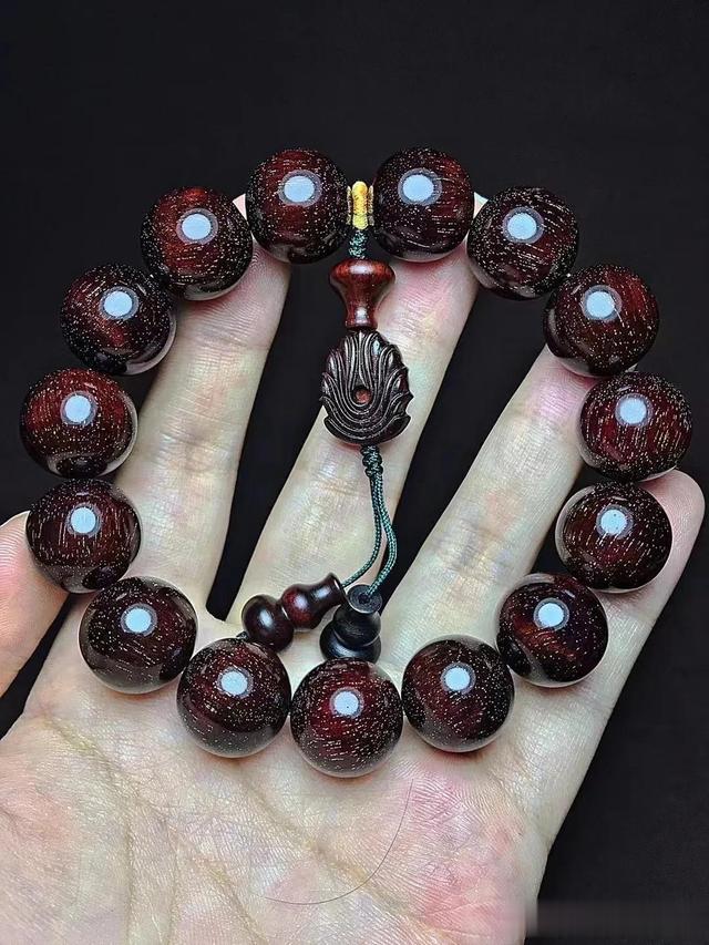 小叶紫檀|小叶紫檀的盘玩方法