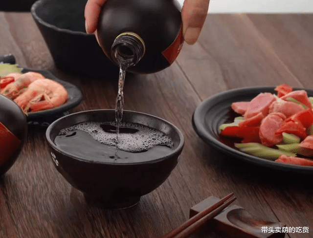 美食测评|大家公认的3大“下酒菜”，花生米只能排末位，看看你都吃过吗？