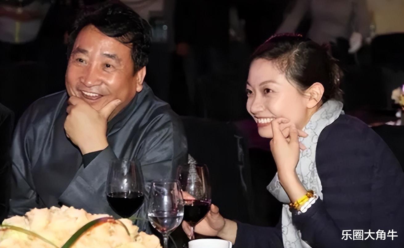 善恶终有报!当初不顾妻女反对收养孤儿的姜昆,如今走上康庄大道