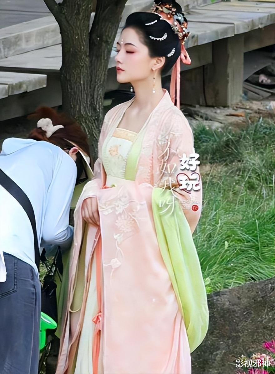 这个恋爱瓜，太劲爆了！