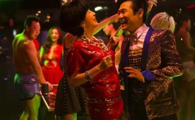 |分房睡、不结婚,衣食住行全AA,吴君如陈可辛24年来图什么?