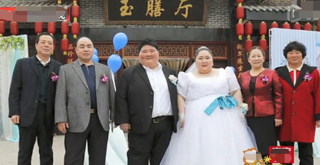 四川800斤“幸福肥”夫妻,为生孩子拼命减肥400斤,如今怎样了?