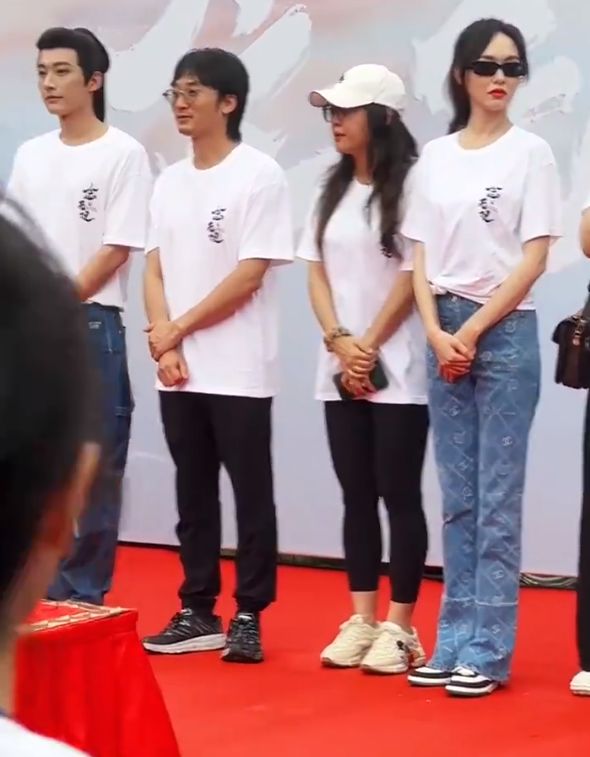 《念无双》路透,唐嫣贴头皮造型违和,被指像仙侠剧女主的妈妈