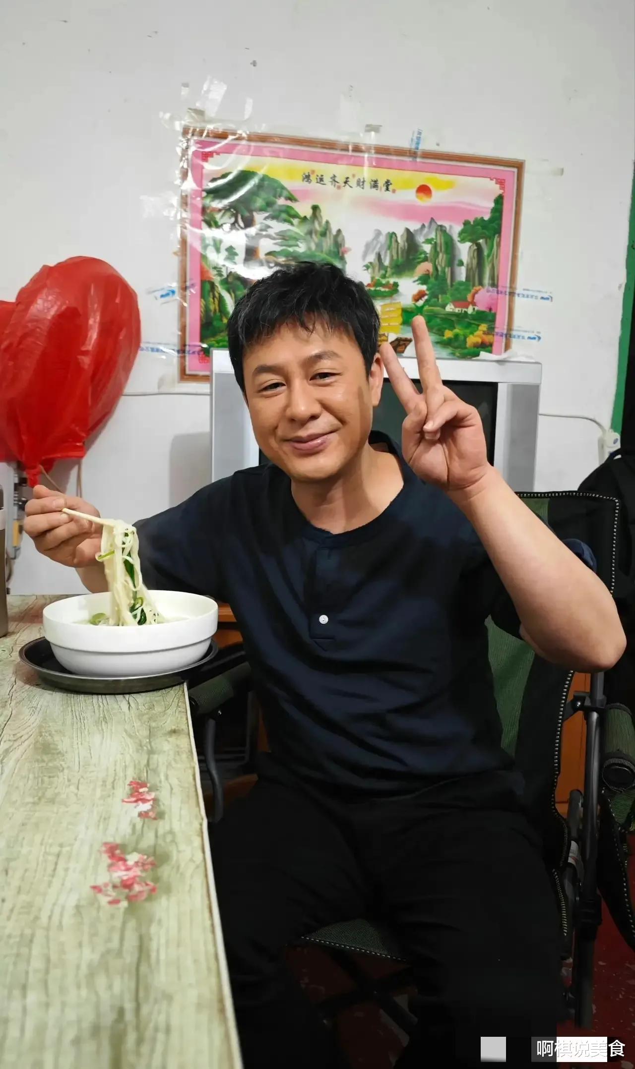 张颂文|张颂文落选再升级：白玉兰奖主办方电话被打爆，张译躺枪被骂惨！