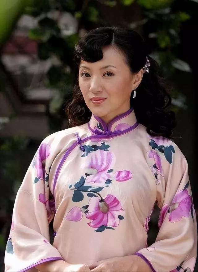 |5登春晚火遍全国,却沦落至精神病院,谁害了“小品女王”金玉婷