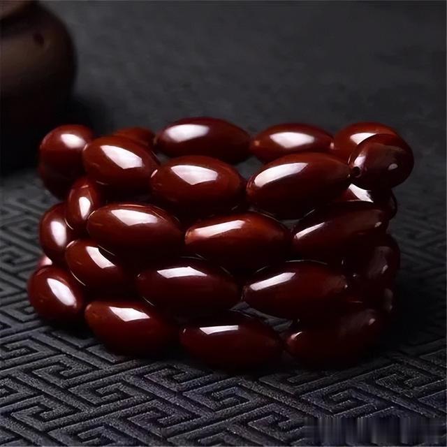 文玩|这几种文玩上油意外美出天际！不拘一格的可以试试