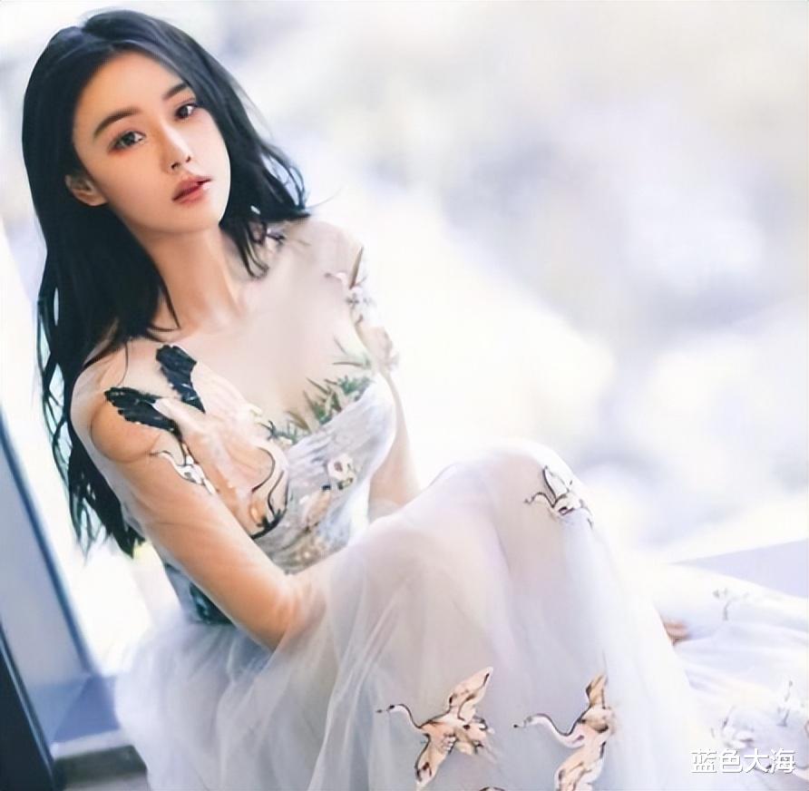 张馨予|张馨予:一手烂牌打出王炸,她的“清醒”值得我们深思