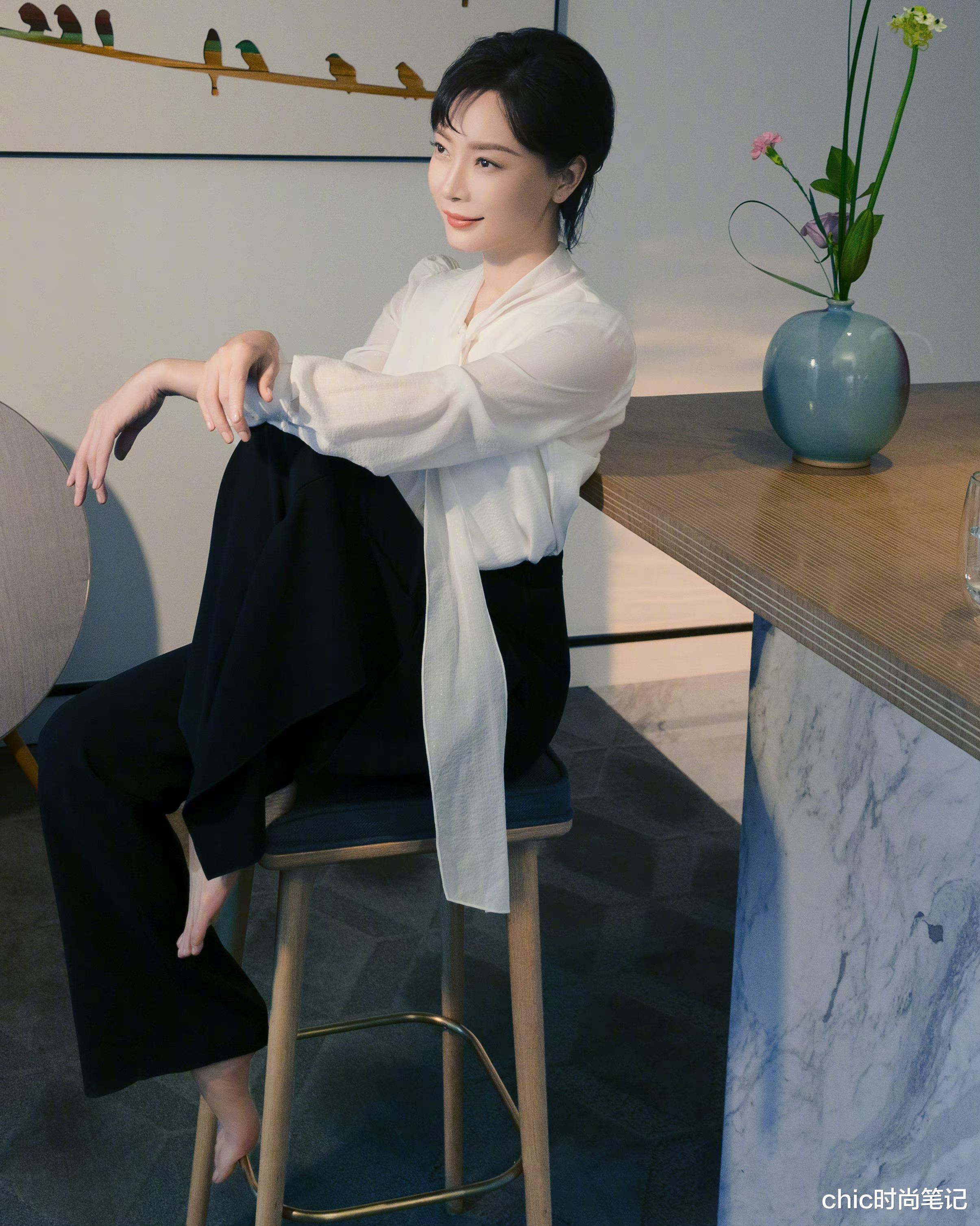 00后|职场女王穿搭，还得看刘涛和陈数，高级又有范