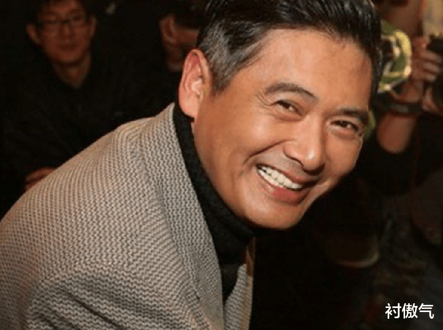 |61岁利智罕现身，头发稀疏双颊下垂似妇女，曾被誉为港圈第一美女